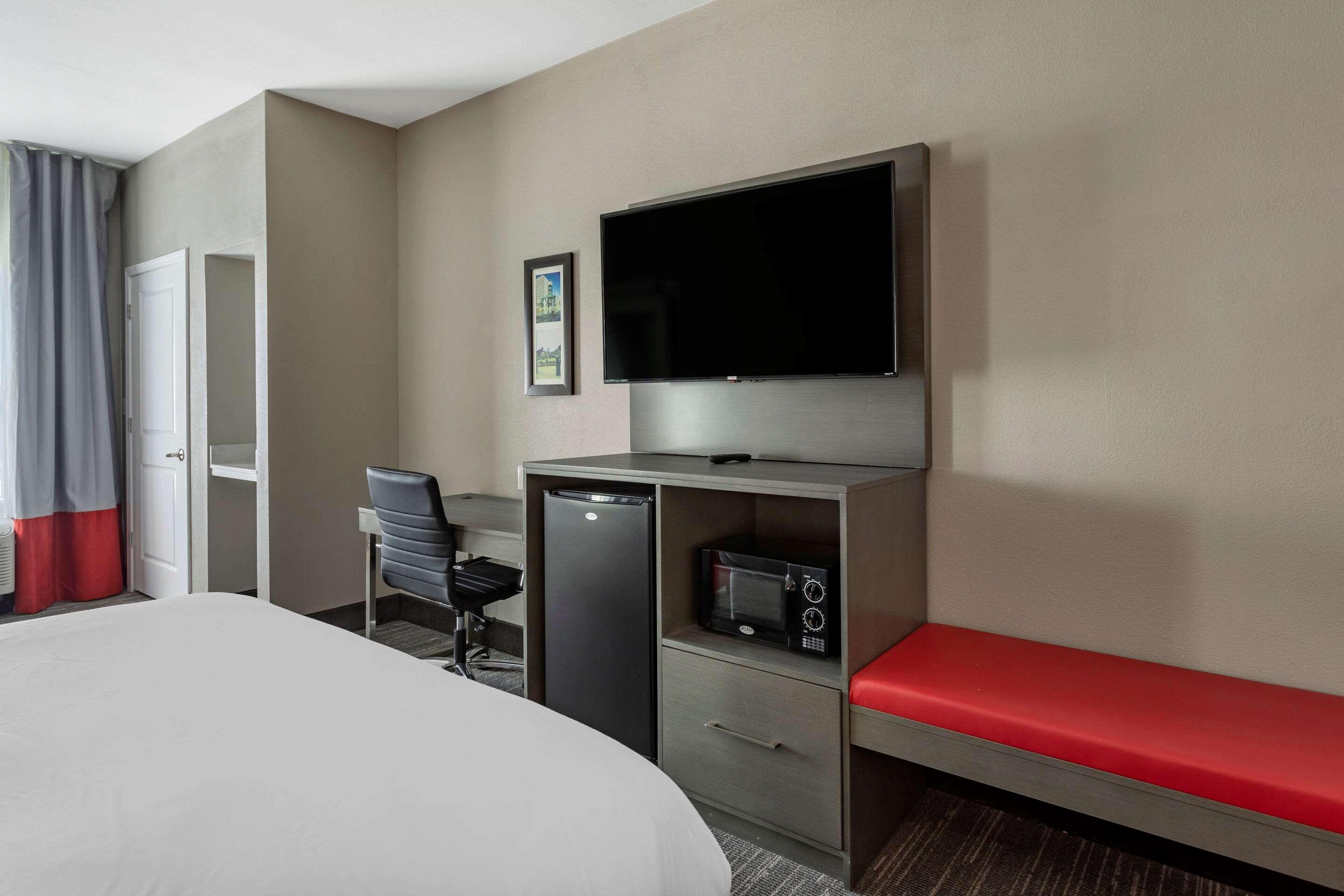 Comfort Inn & Suites Олив Бранч Екстериор снимка